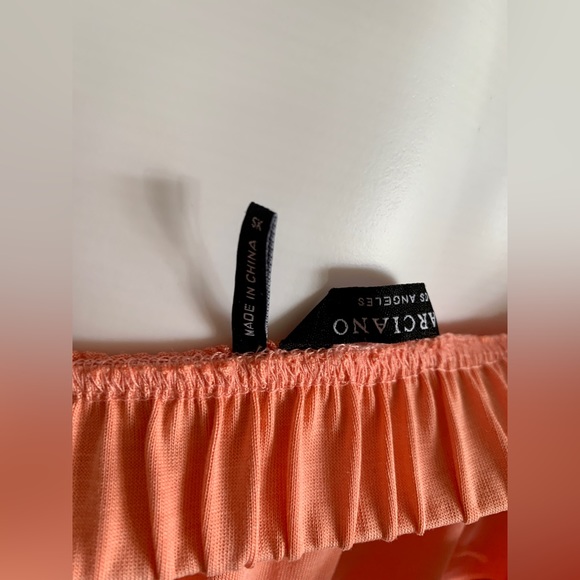 NWOT Marciano Armelle Off-The-Shoulder Top in Peach - Picture 6 of 6